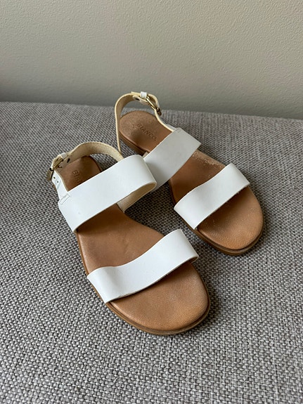 Bianco sandaalit
