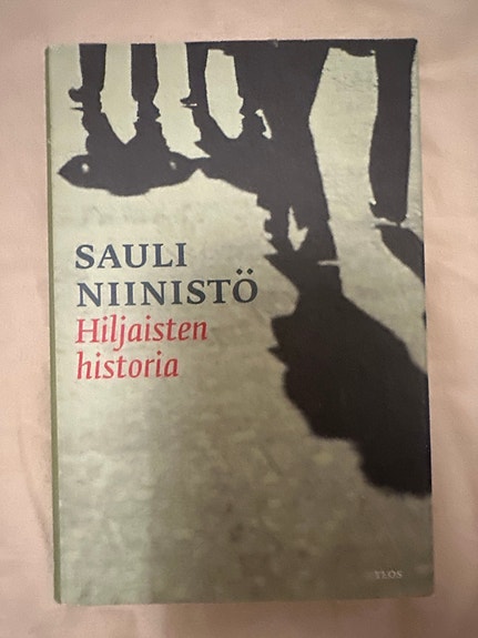 Sauli Niinistö – Hiljaisten historia kovakantinen kirja