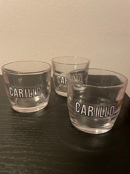 Kolme Carillo lasia