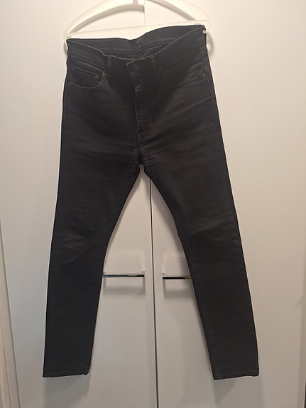 Levi's 519 slim-farkut, mustat