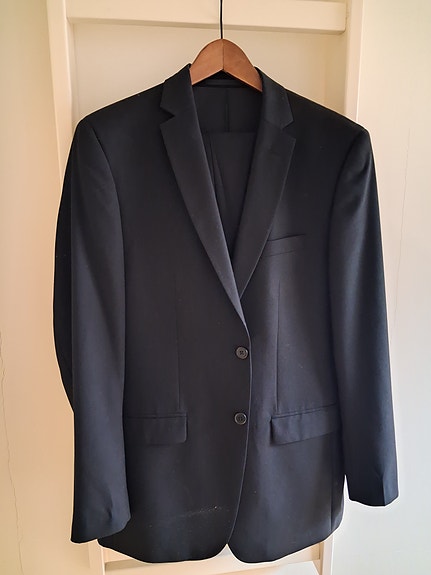 Dressman miesten puku