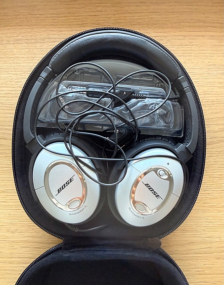 Bose QuietComfort 15 kuulokkeet