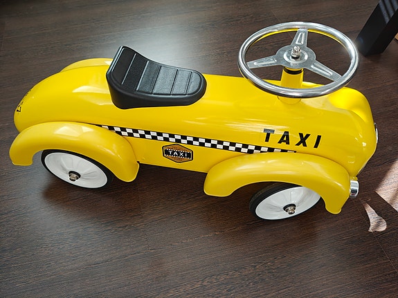 Lasten Taxi potkuauto