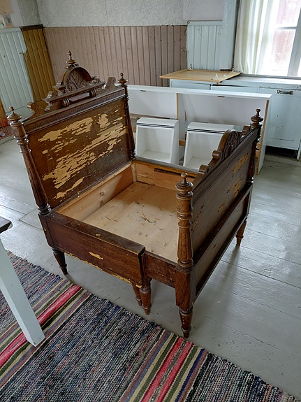 ANTIIKKINEN SÄNKY