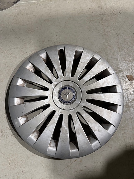 Mercedes-Benz pölykapseli 17"