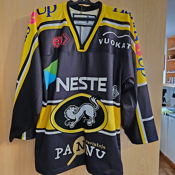 Kärppien fani paita