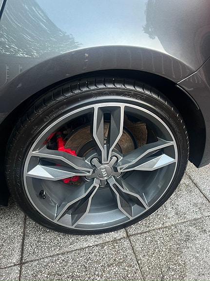 Audi S1 vanteet (coke bottle)