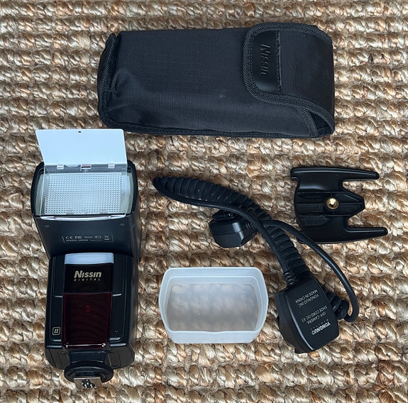 Nissin Di866 (Canon) + TTL kaapeli