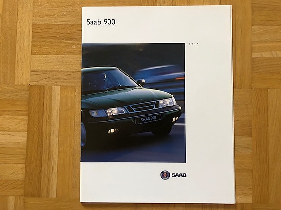 Esite Saab 900 NG 1994 sisältää myös Saab 900 Turbo
