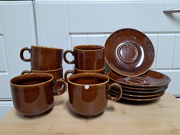 Colditz ruskeat kahvikupit ja tassit x6