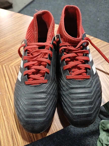 Adidas predator Ag Jalkapallokengät 33