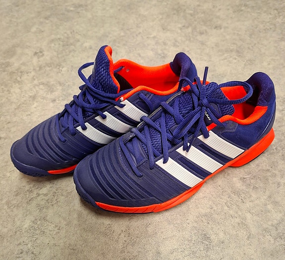 Adidas sisäpelikengät 40