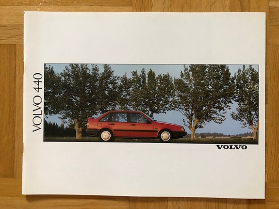 Esite Volvo 440 1991
