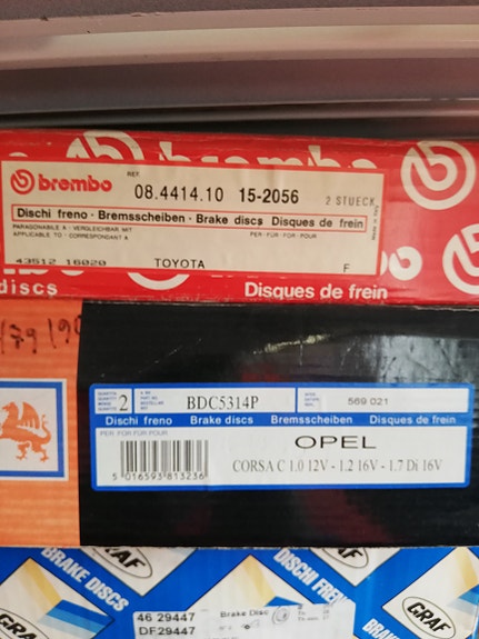 Toyotan uutta varaosaa