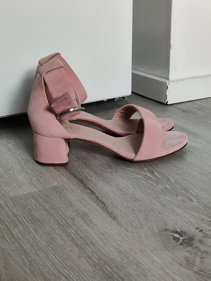 Kengät Unisa korkokengät