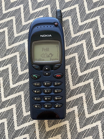 Nokia 6150 SAT | yritysmalli 90-luvulta | Made in Finland