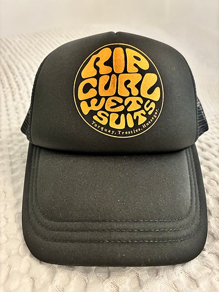 Rip curl trucker lippis musta UUSI