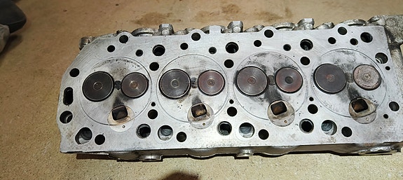 Mitsubishin Bajeron sylinterin kansi