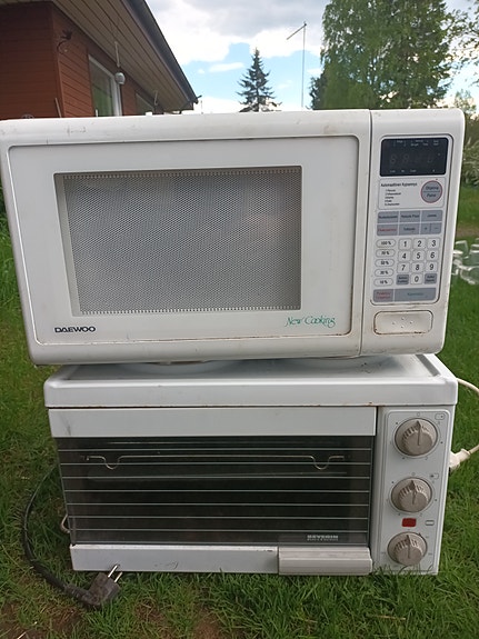 Mikrouuni Daewoo
