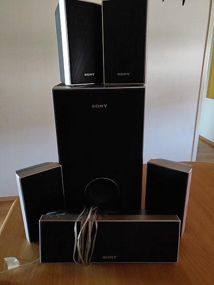 Sony kaiuttimet