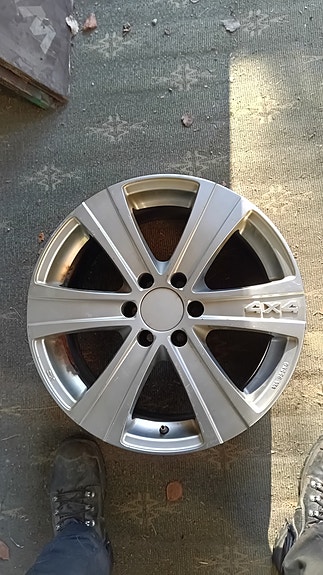 6x114,3 7Jx17" ET 20 KR. 66,1 VIA  4x4 aluvanteet