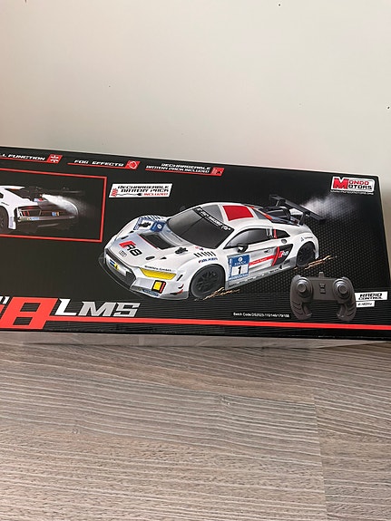 Mondo Motors Audi R8 LMS radio-ohjattava auto 1:14 (UUSI)