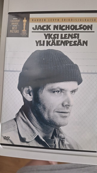 Yksi lensi yli käenpesän dvd