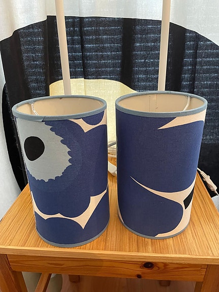 Marimekko pöytävalaisimet sininen kuviollinen varjostin
