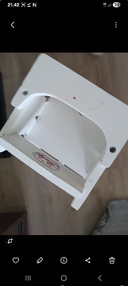Nuken syöttötuoli