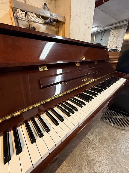 Kawai piano