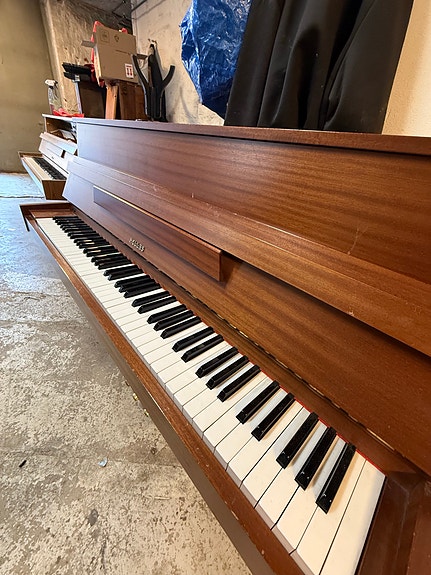Hellas piano kuljetus
