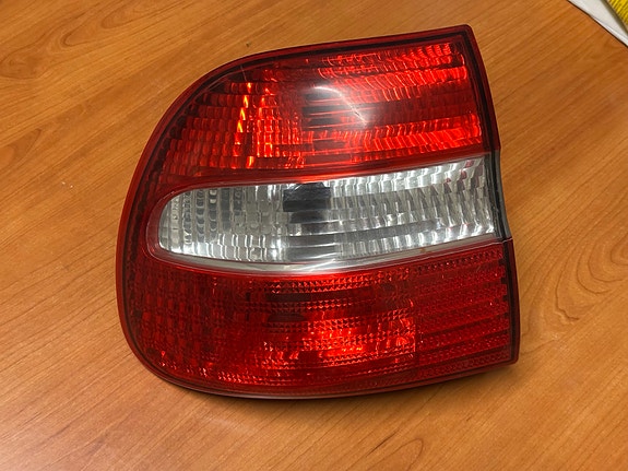 Volvo v40 takavalo