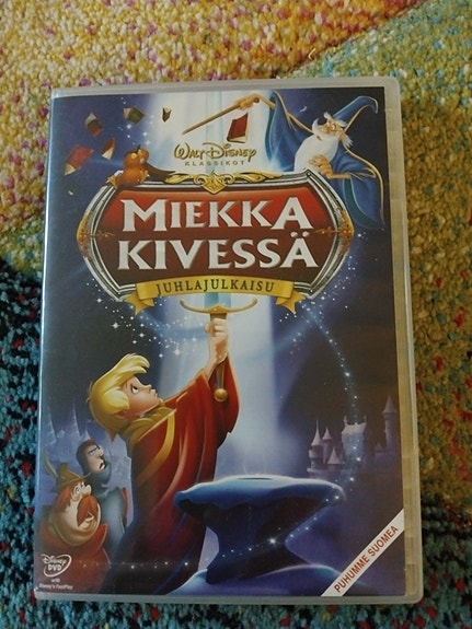 Disney Miekka kivessä juhlapainos DVD