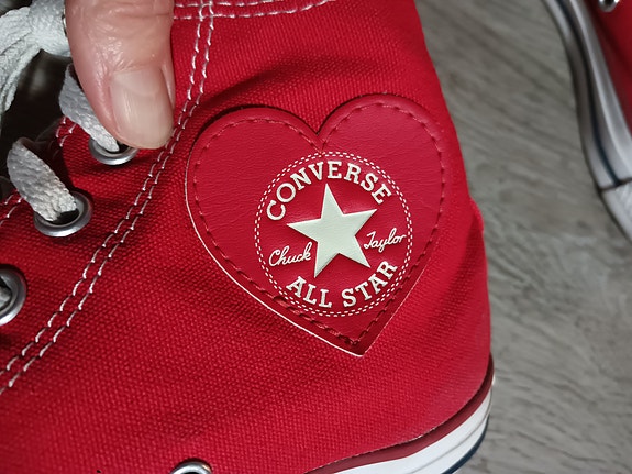 Converse 39.5/25.5cm tennarit  punaiset