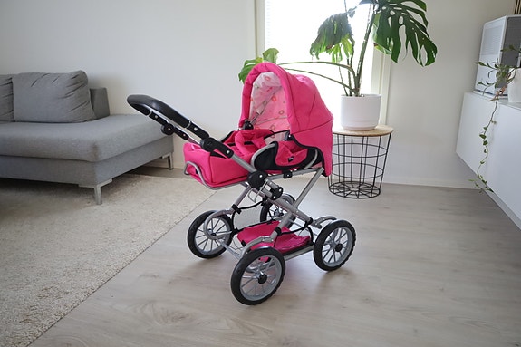 BRIO vaunut pinkki