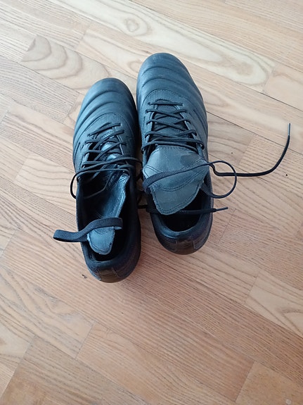 Adidas Copa jalkapallokengät käyttämättömät.