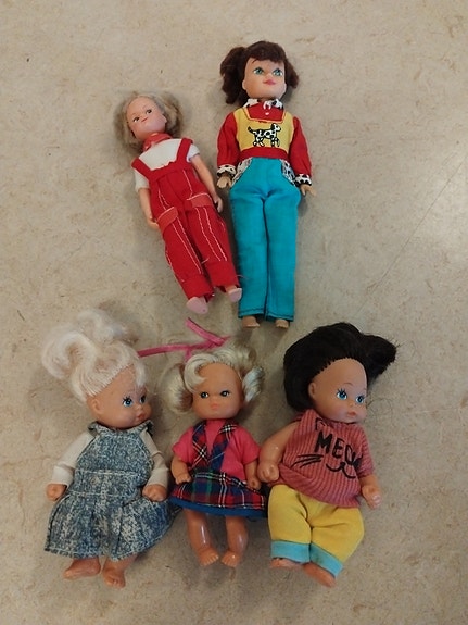 Vintage nuket vaatteilla