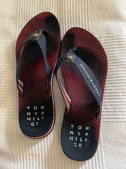 Tommy Hilfiger 40 naisten sandaalit/ varvassandaalit
