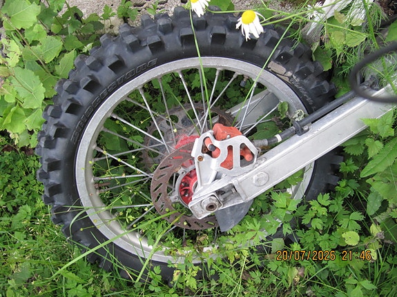 KTM 19" takapyörä hyvällä kumilla