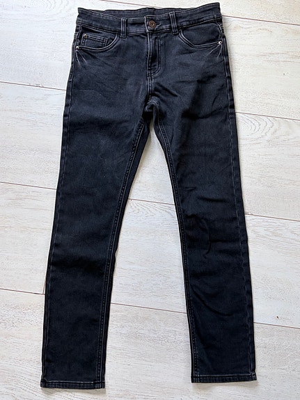 KappAhl slim jeans farkut koko 152 musta