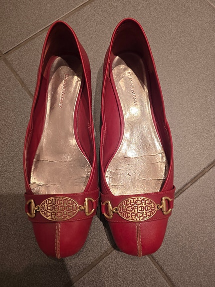 Designer nahkaiset ballerinat