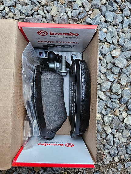 VW transporter/caravelle T5-T6 Brembo jarrupalat taka-akseli