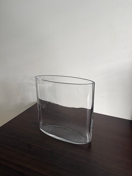 Iittala, Tapio Wirkkalan signeerattu Ovalis-maljakko