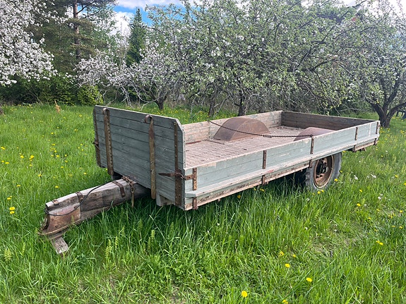Traktorin peräkärry
