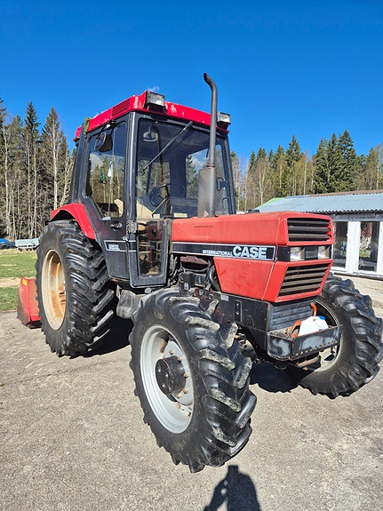 Case IH 885