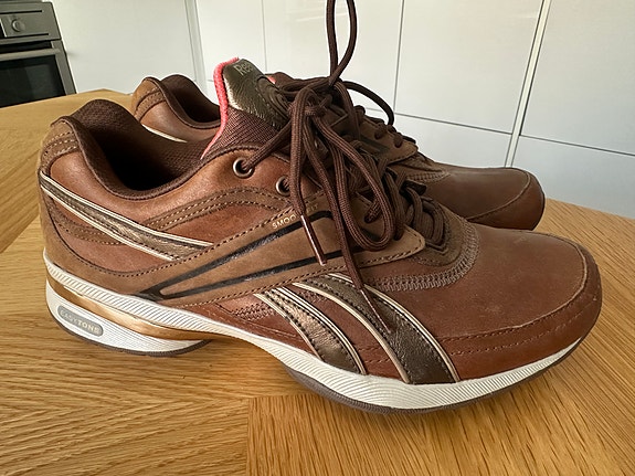 Reebok kävelykengät koko 38,5
