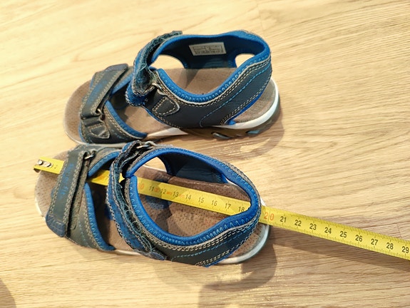 Superfit sandaalit 31