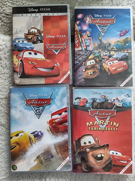 Disney Pixar Autot DVD-elokuvapaketti (4 kpl)
