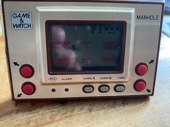 Nintendo Game & Watch Manhole käsikonsoli