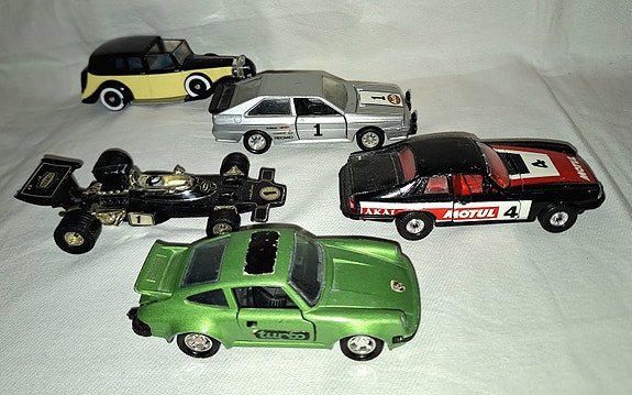 Corgi Toys ja Matchbox autoja 1970-80 luvulta
